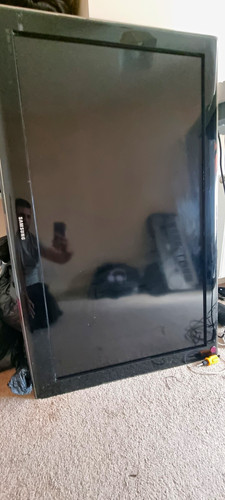 Samsung 50in black lcd - 50in,