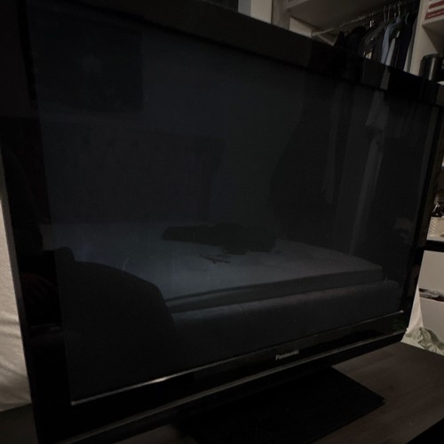 Panasonic 42in plasma - plasma, 720p