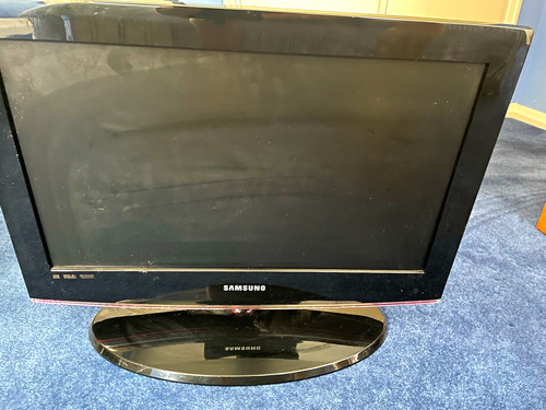 Samsung le22b450c4w 22in lcd - samsung,