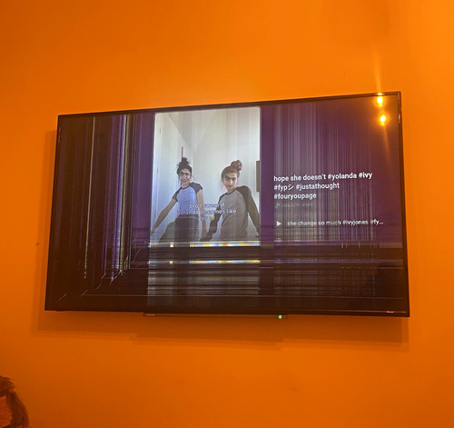 Toshiba 65in qled flat - 65in,