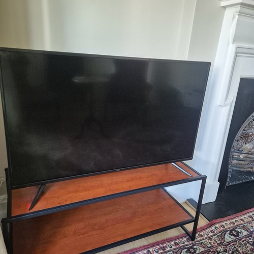 Flat screen cello with - tv, 43"